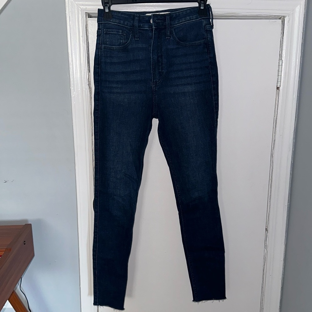 Hollister Curvy Ultra High-Rise Super Skinny Soft Stretch